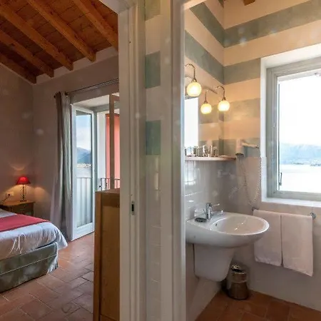 Pozzetto Otel 3*